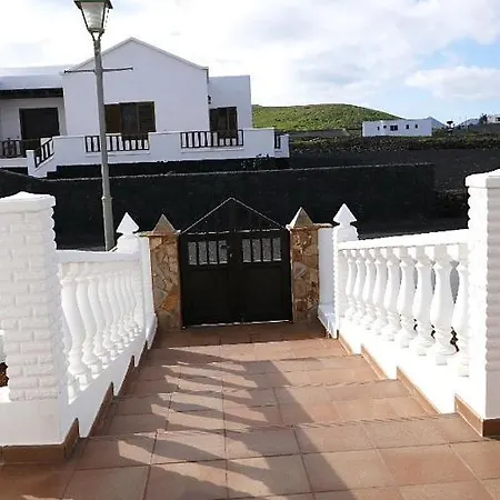 Tajaste Private Pool! Villa Tinajo